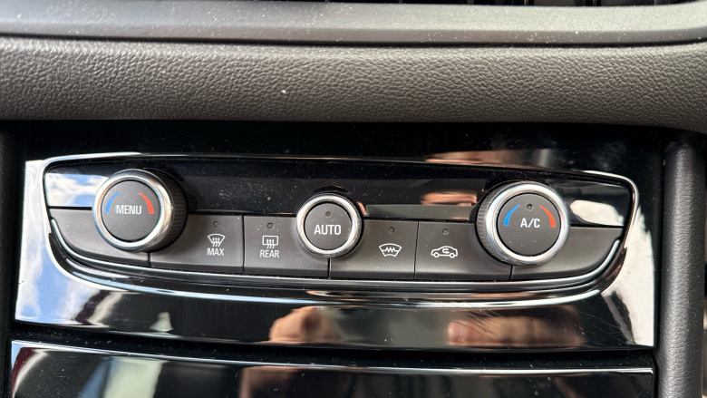 Vauxhall Grandland 1.2 Turbo Ultimate 5dr Petrol Hatchback